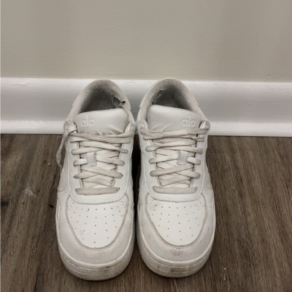 Alo Yoga White Recovery Sneakers